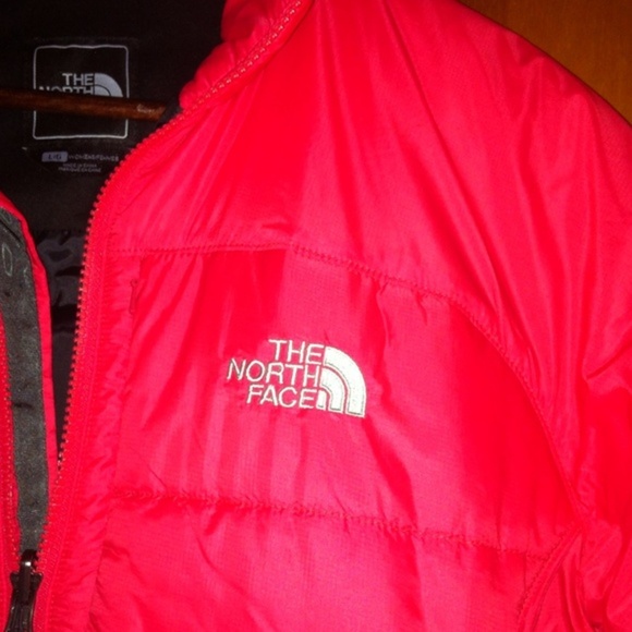 Women north face red dentelles jacket coat - Picture 2 of 3